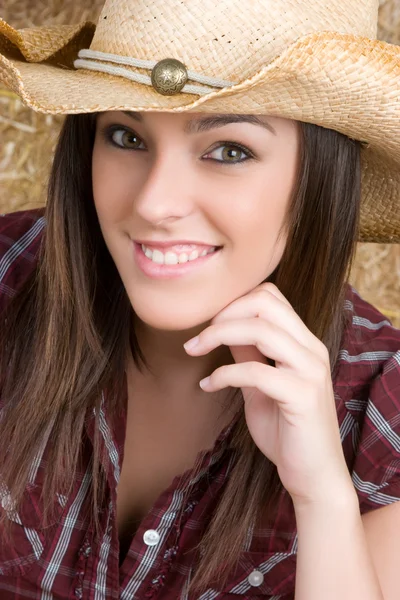 Hermosa sonrisa bonita chica de campo — Foto de Stock