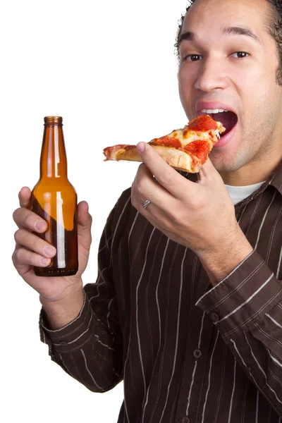 Homem com pizza e cerveja — Fotografia de Stock