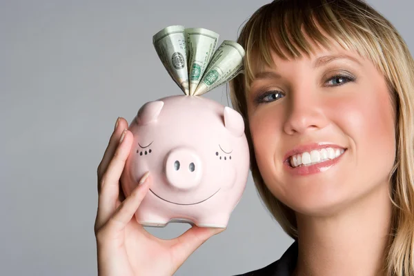 Vrouw geld te besparen — Stockfoto
