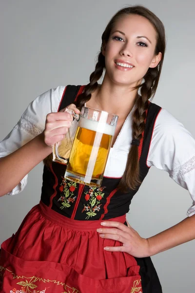 啤酒的女孩 免版税图库图片