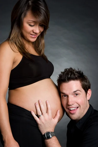 Pareja embarazada —  Fotos de Stock