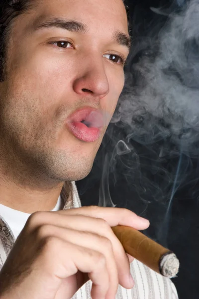 남자 흡연 시가 — 스톡 사진