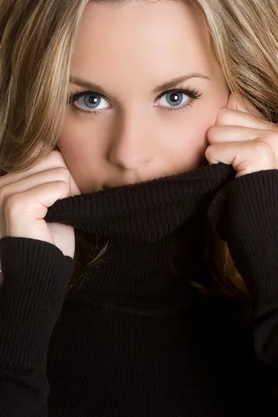 Жінка носити светр — стокове фото