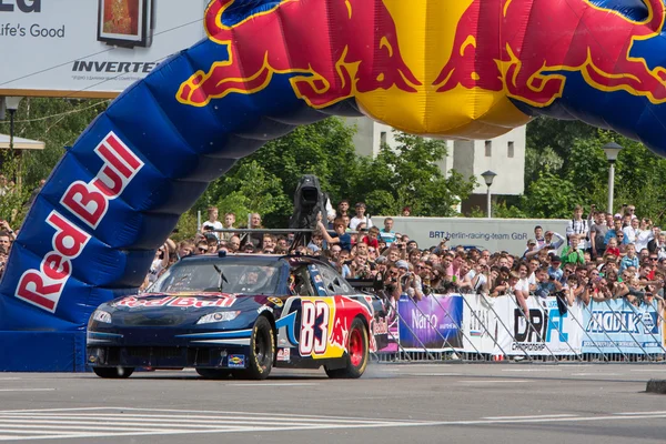 Red Bull виставкова п. запуску 2012 Україна — стокове фото