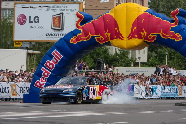 Red Bull виставкова п. запуску 2012 Україна Стокове Фото