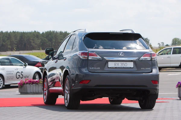 Presentation and test drive new Lexus, Infiniti and Porsche — Stock Photo, Image