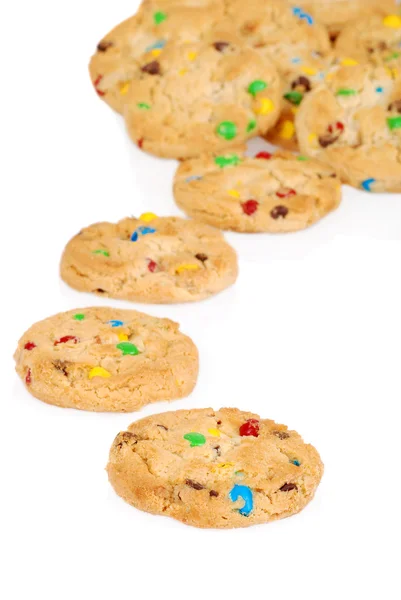Closeup lijn van snoep chocolade cookies — Stockfoto