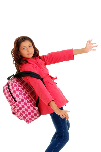 Escola menina lutando mochila pesada — Fotografia de Stock