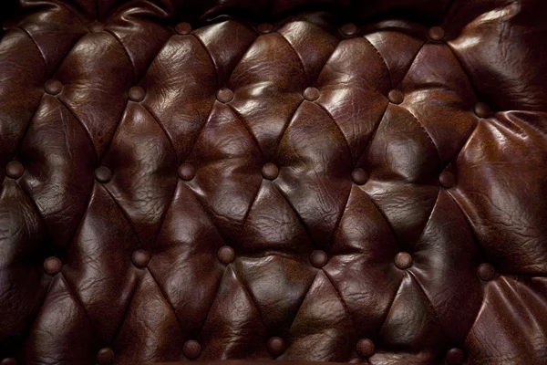 Старинный кожаный диван — стоковое фото