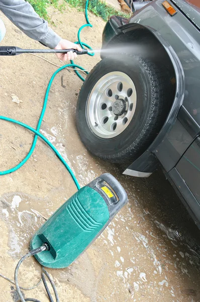 Umyć samochód — Zdjęcie stockowe