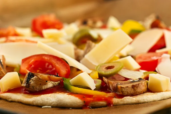 Pizza preparation — Stock Photo, Image
