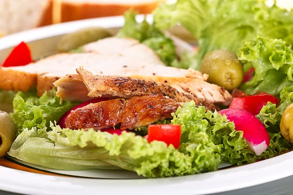 Salad with chicken's breast — Stock Photo, Image