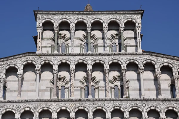 Facciata Duomo di Lucca Toscana Italia — Foto Stock