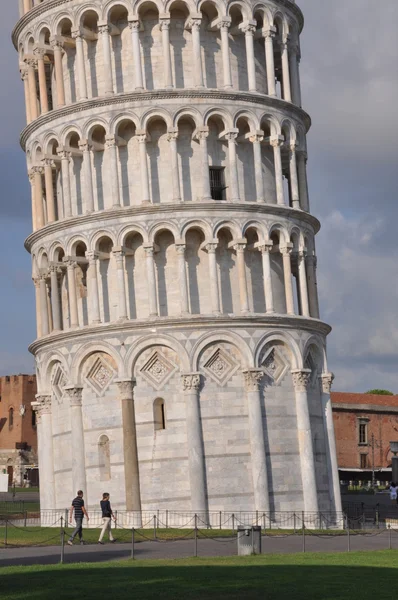 比萨斜塔在意大利欧洲假期的象征 — 图库照片
