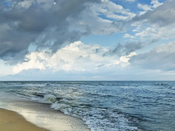 Morze i plaża — Zdjęcie stockowe