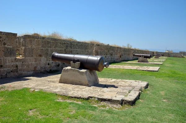 中世の大砲 — ストック写真