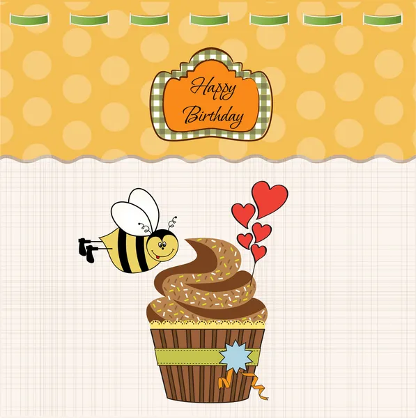 Születésnapi üdvözlőkártya cupcake és vicces méh — Stock Fotó