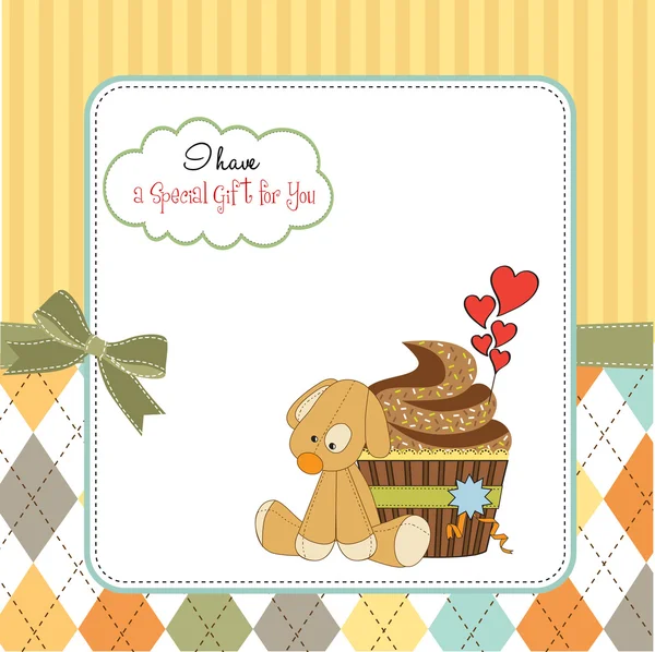 Ευχετήρια κάρτα γενεθλίων με cupcake και το κουτάβι παιχνίδι — Φωτογραφία Αρχείου