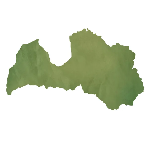 Карта Латвії з зеленого паперу — стокове фото
