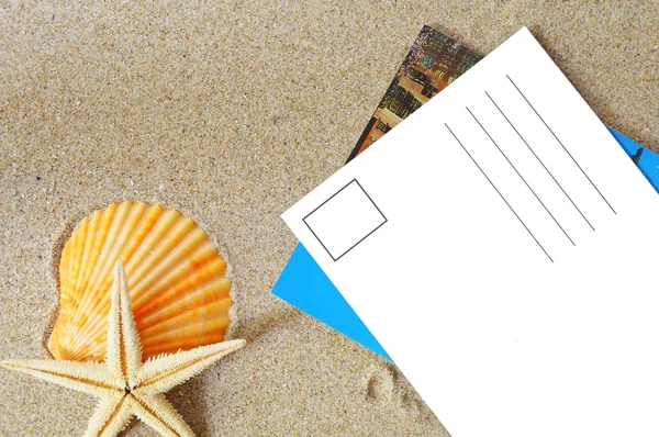 Cartolina bianca sulla sabbia — Foto Stock