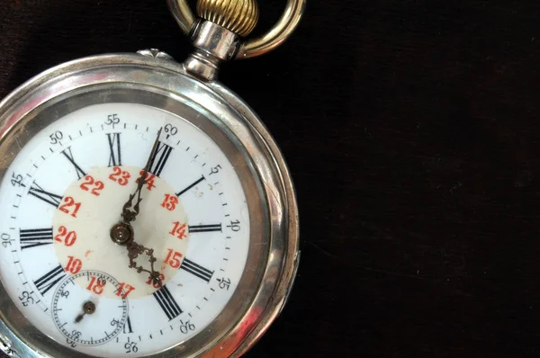 Stary zegarek kieszonkowy — Zdjęcie stockowe