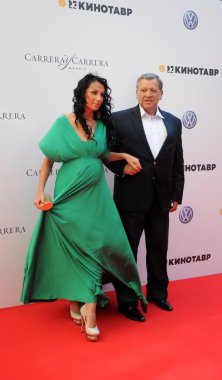 müstakbel anne, film yönetmeni boris grachevsky ve anna ignatyuk