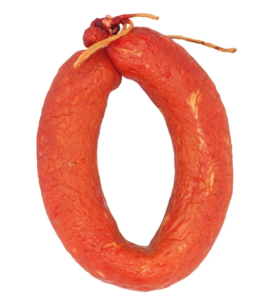 La salsiccia saporita è ridotta da un anello si trova su uno sfondo bianco — Foto Stock