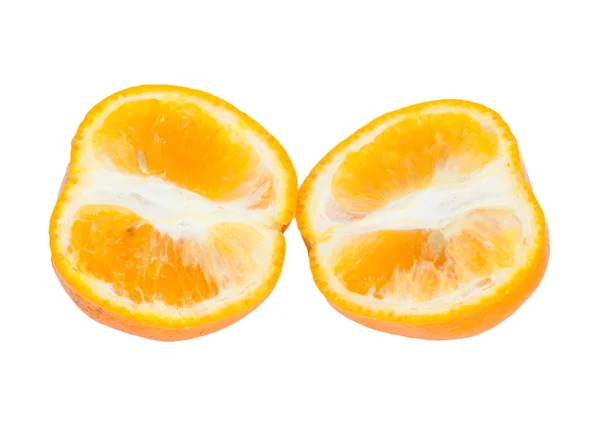 Svěží mandarinka s listem izolovaným na bílém — Stock fotografie