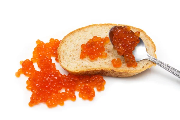 Caviar con pan y cuchara sobre fondo blanco — Foto de Stock