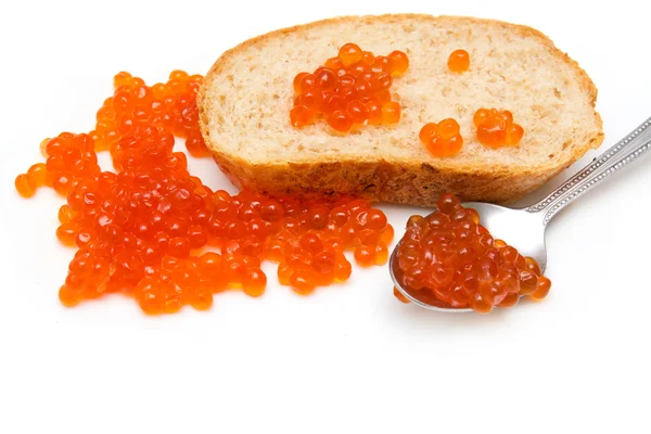 Caviar com pão e colher sobre fundo branco — Fotografia de Stock