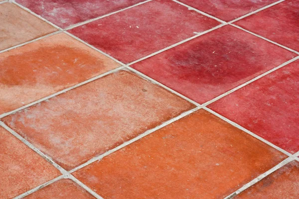 Perspectiva del suelo de azulejos rojos cuadrados —  Fotos de Stock