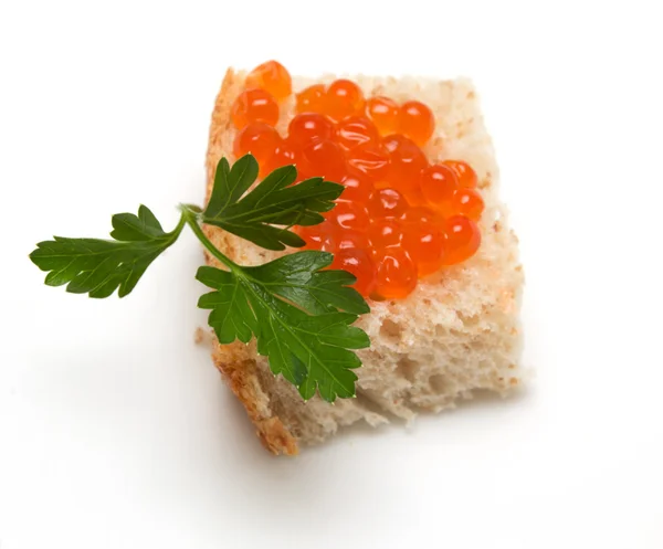 파 슬 리 빵에 빨간 캐 비어 — 스톡 사진