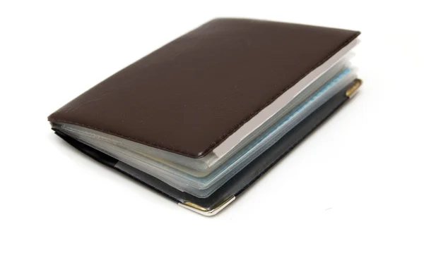 Beyaz bir arka plan üzerinde kahverengi kitap — Stok fotoğraf