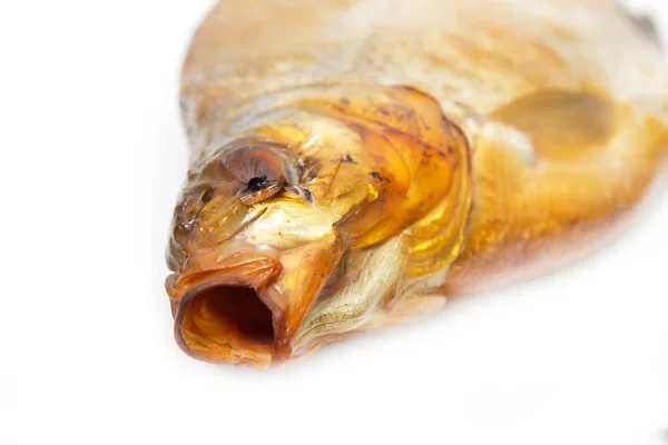 Wędzona ryba na białym tle — Zdjęcie stockowe