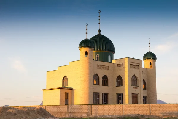Muslimska moskén i Kazakstan. Sjymkent — Stockfoto