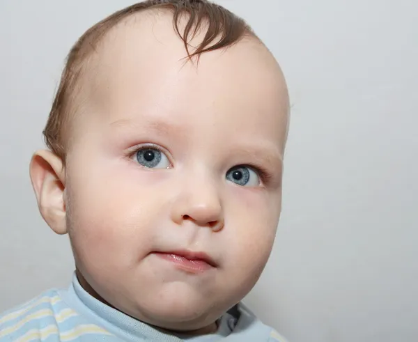 Портрет мальчика малыша — стоковое фото