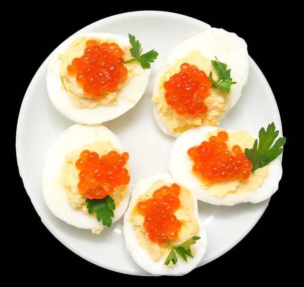 Huevos con caviar rojo —  Fotos de Stock