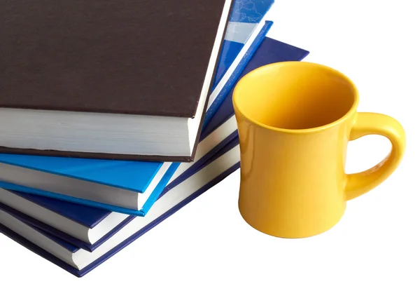 Pilha de livros e uma xícara de chá — Fotografia de Stock