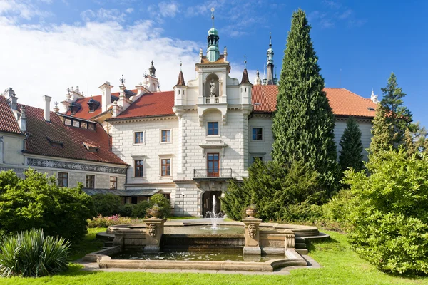 チェコ共和国 pruhonice 宮 — ストック写真