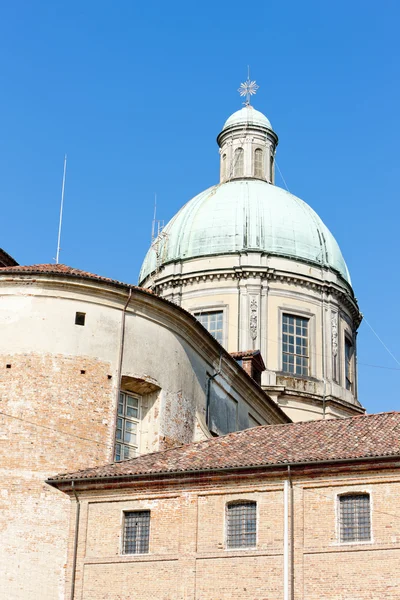 Catedral en Vercelli, Piamonte, Italia —  Fotos de Stock