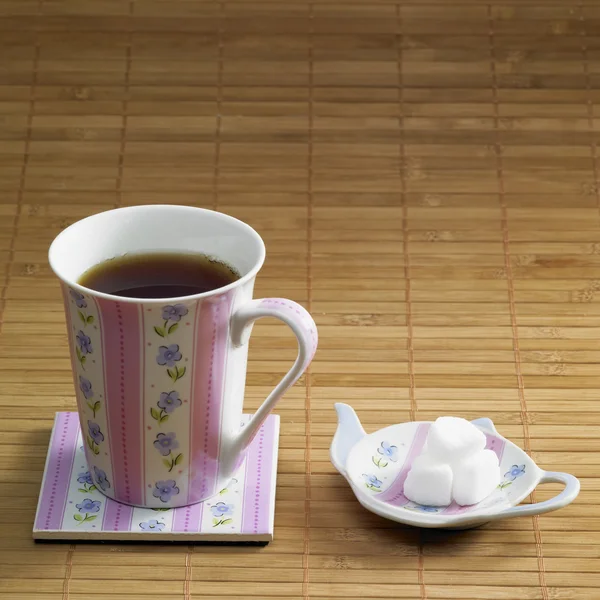 Чай с сахаром — стоковое фото