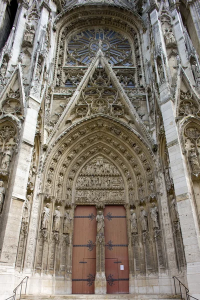 大教堂巴黎圣母院、 鲁昂、 诺曼底、 法国的细节 — 图库照片