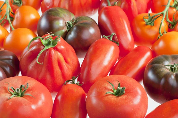 Натюрморт з помідорами — стокове фото
