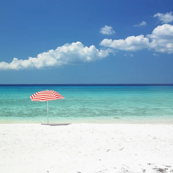 Slunečník, maria la gorda beach, provincie pinar del rio, Kuba — Stock fotografie