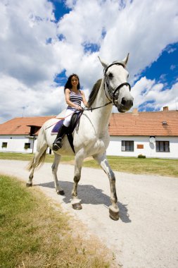 Binicilik at sırtında