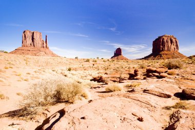 The Mittens and Merrick Butte, Monument Valley National Park, Ut