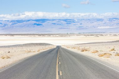 Road, ölüm Vadisi Milli Parkı, Kaliforniya, ABD