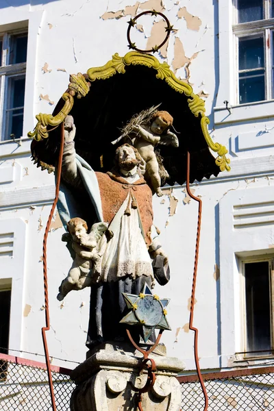Huis detail met een standbeeld, banska stiavnica, Slowakije — Stockfoto