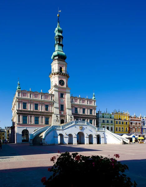 Radnice, hlavního náměstí (rynek wielki), zamosc, Polsko — Stock fotografie