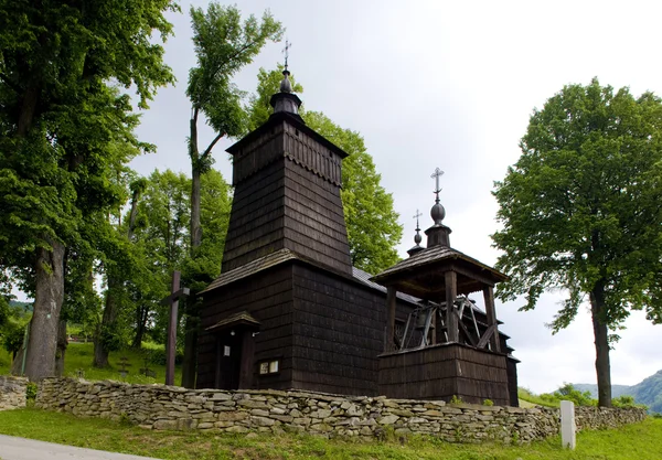 Dřevěný kostel, leluchow, Polsko — Stock fotografie
